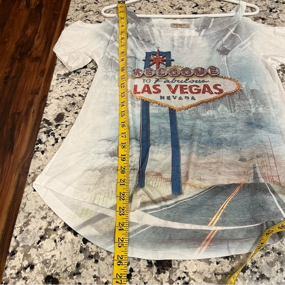 Sweet Gisele blingy las vegas top size small New with tags - Picture 4 of 5